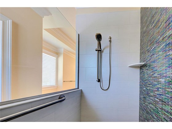 Walk in master shower - Single Family Home for sale at 180 S Oxford Dr, Englewood, FL 34223 - MLS Number is D6116448