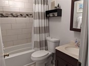 Bathroom #1 - Single Family Home for sale at 4018 Sandpointe Dr, Bradenton, FL 34205 - MLS Number is U8141711