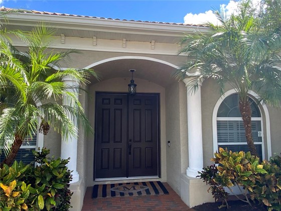 Single Family Home for sale at 7615 Trillium Blvd, Sarasota, FL 34241 - MLS Number is A4515028