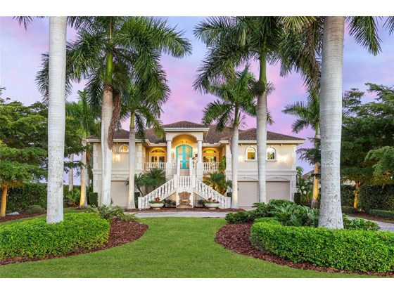 As the evening approaches this home transforms in to a tropical masterpiece - Single Family Home for sale at 1012 Bayview Dr, Nokomis, FL 34275 - MLS Number is A4521028