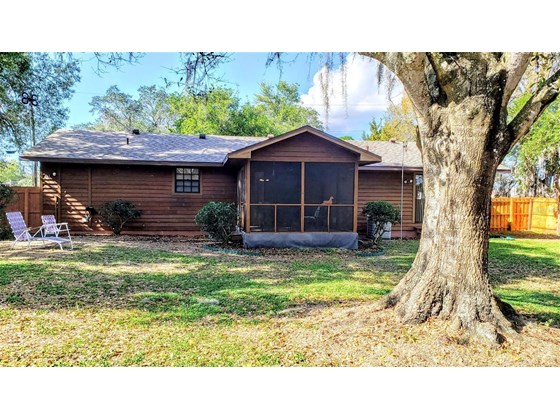 Single Family Home for sale at 5307 35th St E, Bradenton, FL 34203 - MLS Number is A4522147