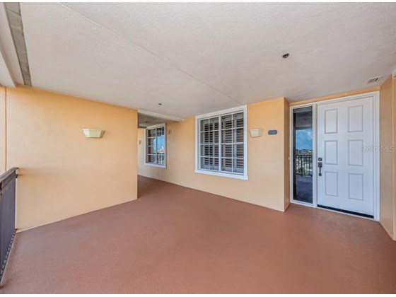 Entry - Condo for sale at 147 Tampa Ave E #702, Venice, FL 34285 - MLS Number is N6116949